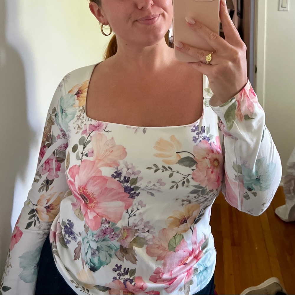 Cozy Floral Print White Top